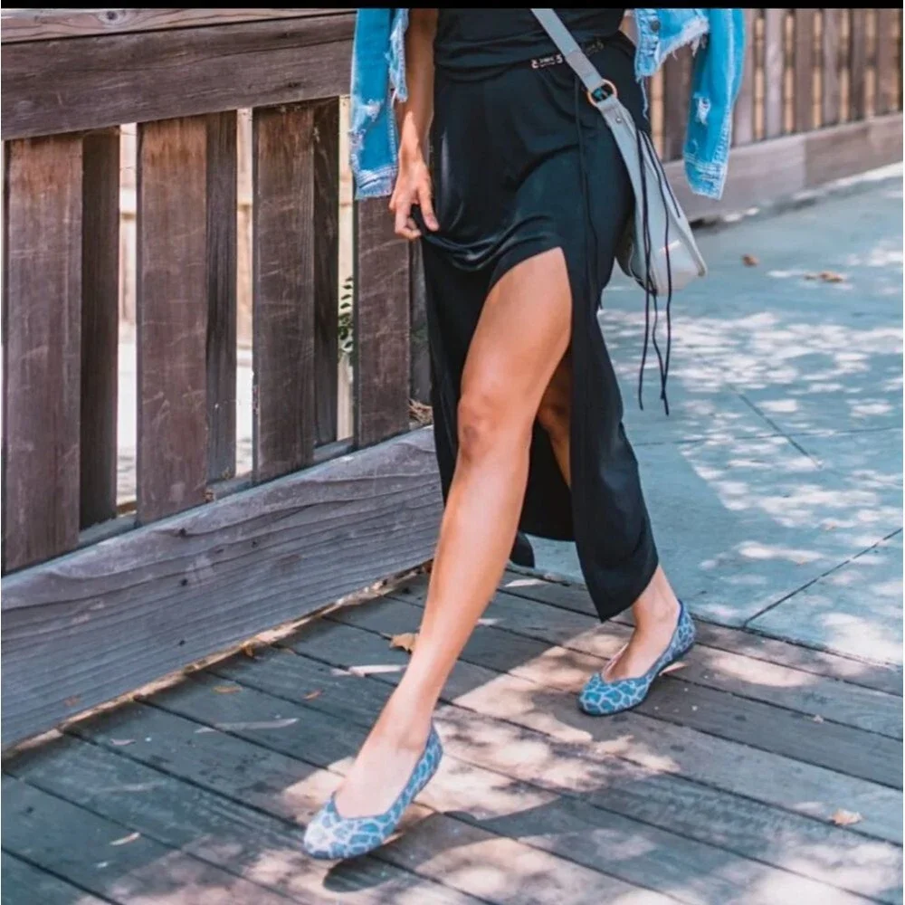 Rothys The Flats in Spotted Leopard Grey/Blue